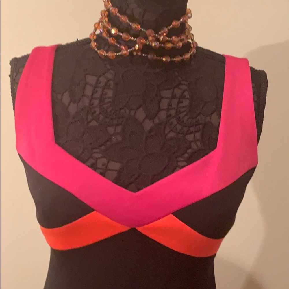 Muse Dress - Picture 2 of 10
